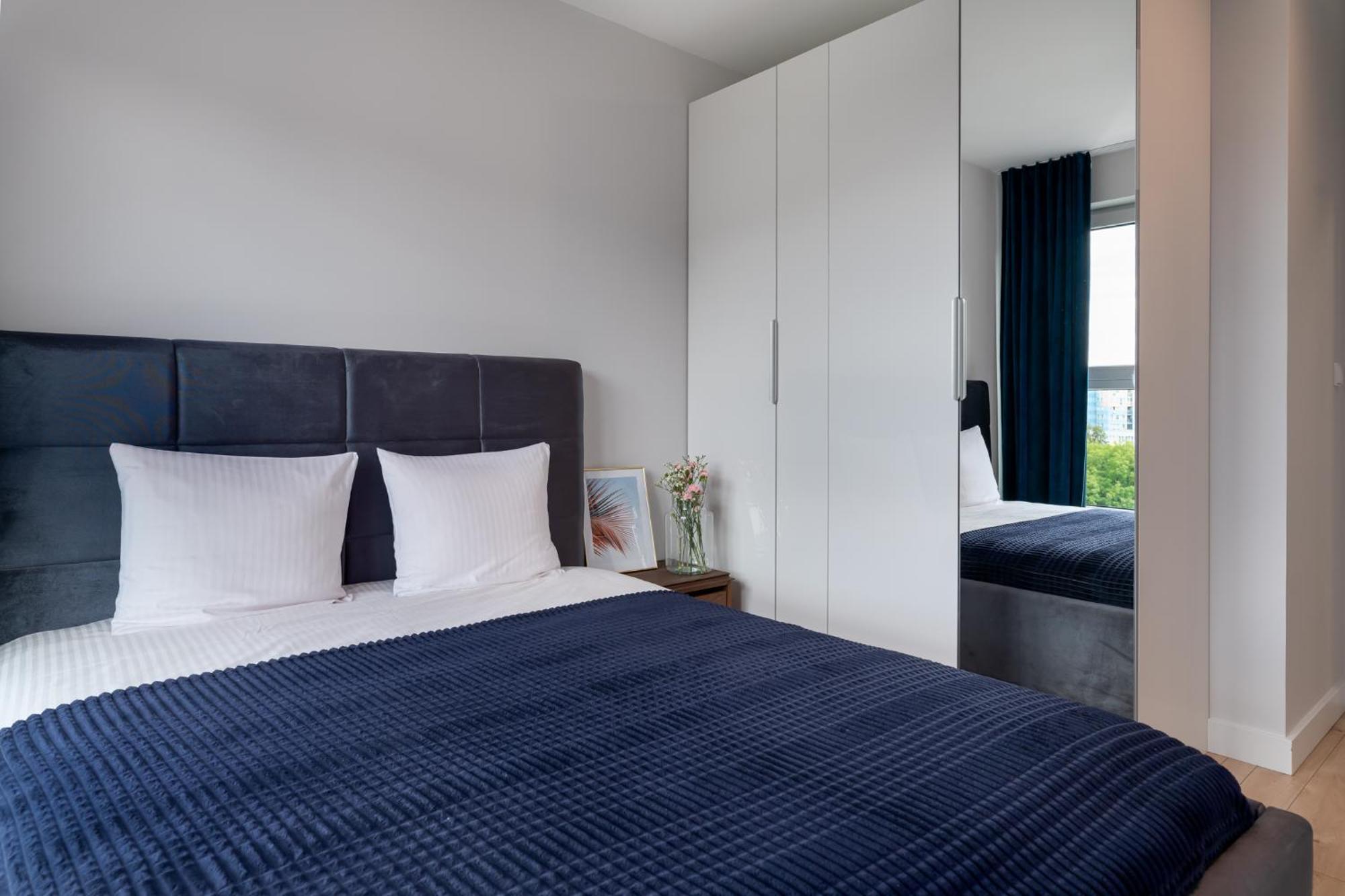 Pure Rental Premium Apartments Вроцлав Экстерьер фото