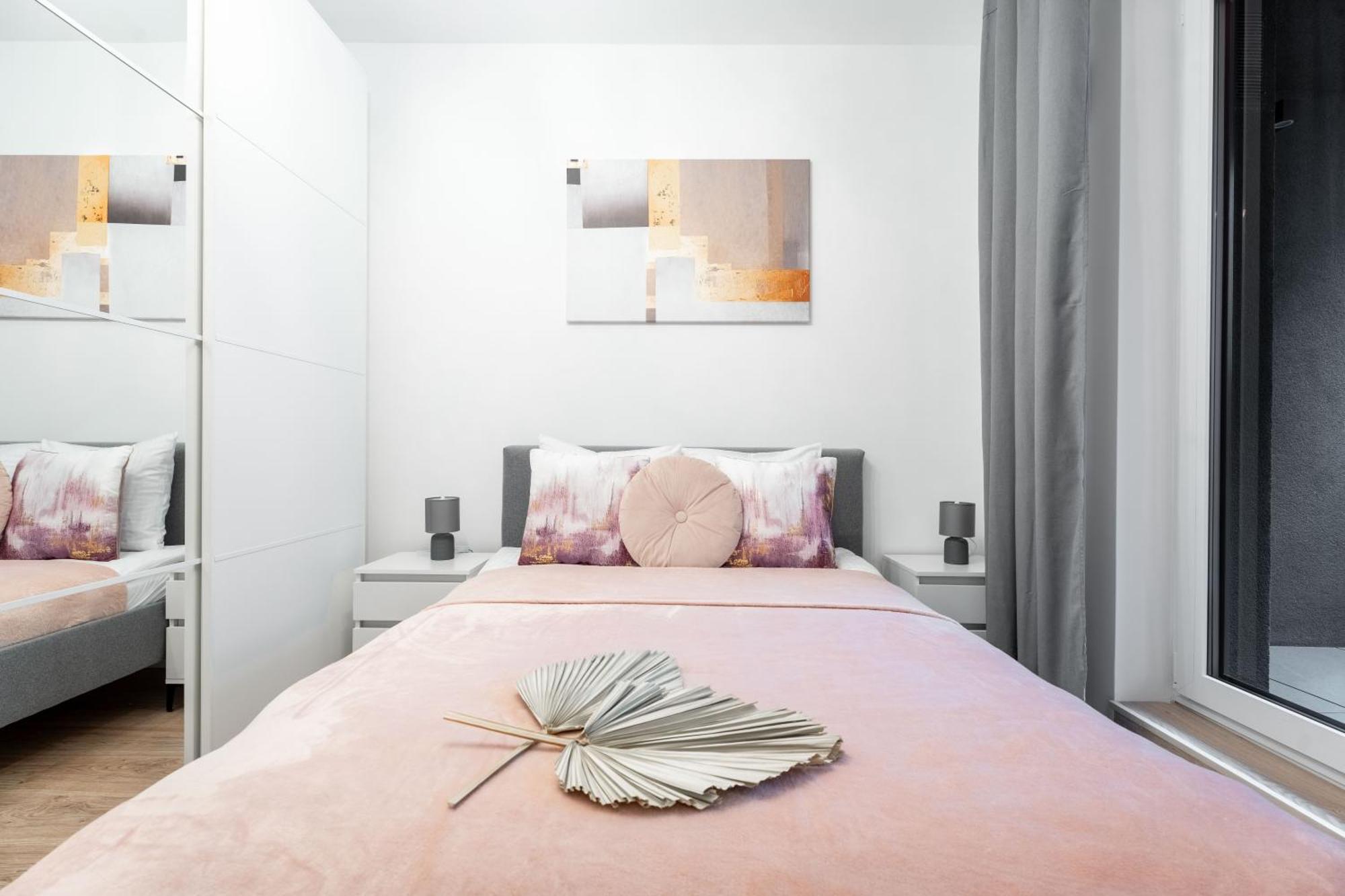 Pure Rental Premium Apartments Вроцлав Экстерьер фото